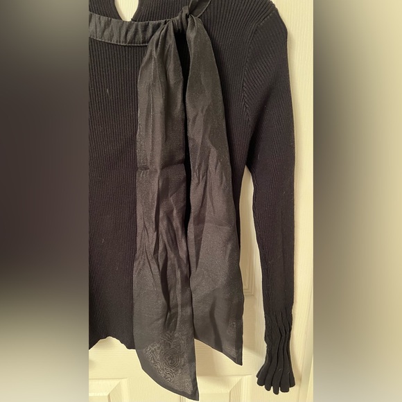 Long-sleeve top with bow, black - Picture 3 of 6